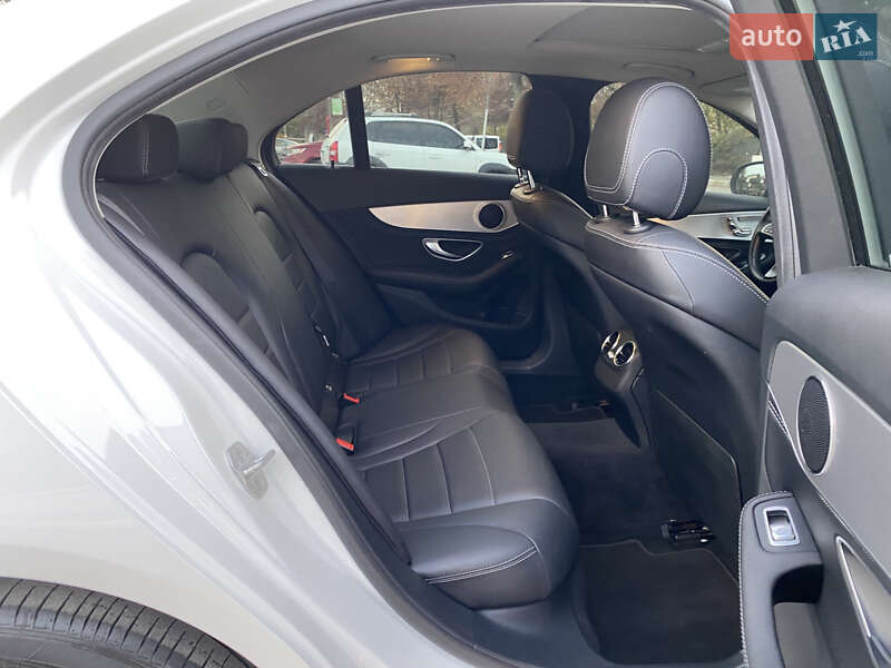 Седан Mercedes-Benz C-Class 2014 в Киеве