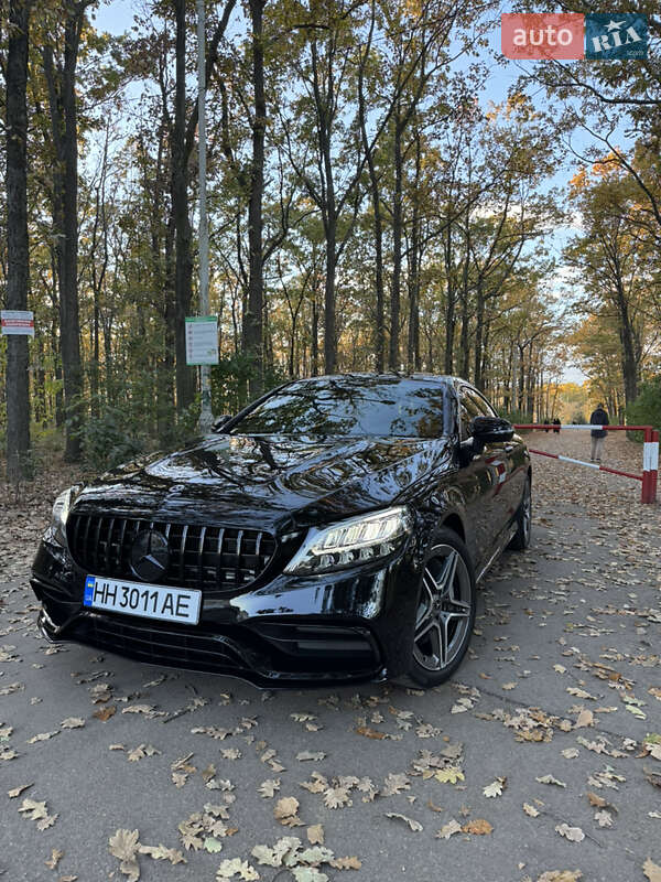 Купе Mercedes-Benz C-Class 2019 в Одессе фото 15 Купе Mercedes-Benz C-Class 2019 в Одессе