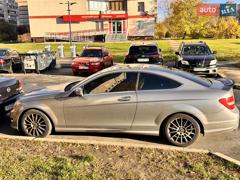 Купе Mercedes-Benz C-Class 2012 в Києві фото 5 Купе Mercedes-Benz C-Class 2012 в Києві