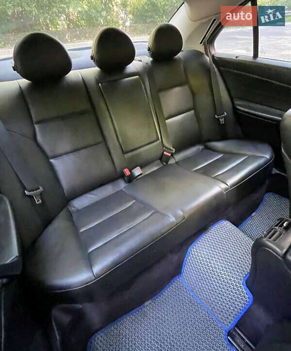 Седан Mercedes-Benz C-Class 2005 в Ровно фото 16 Седан Mercedes-Benz C-Class 2005 в Ровно