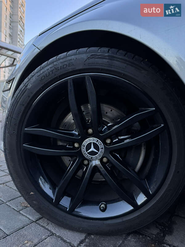 Седан Mercedes-Benz C-Class 2012 в Днепре