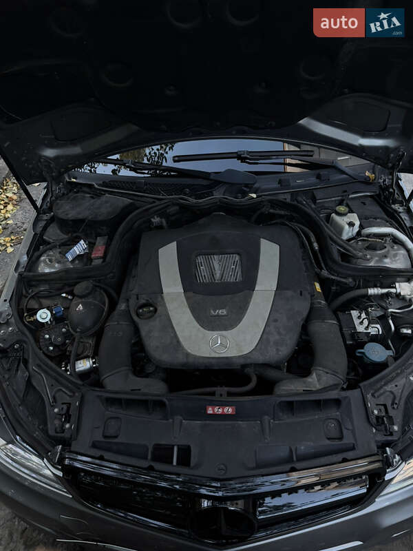 Седан Mercedes-Benz C-Class 2012 в Днепре