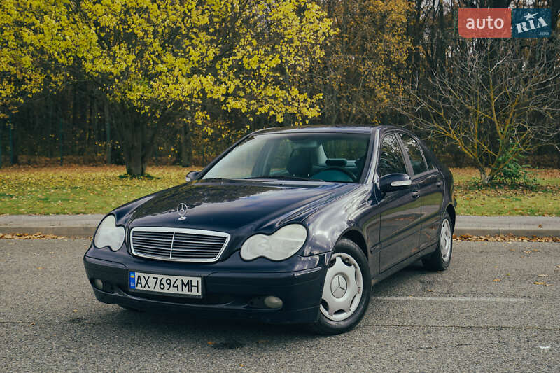 Mercedes-Benz C-Class 2003 Mercedes-Benz C-Class 2003