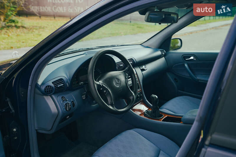 Седан Mercedes-Benz C-Class 2003 в Харкові фото 12 Седан Mercedes-Benz C-Class 2003 в Харкові