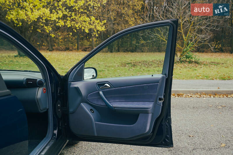 Седан Mercedes-Benz C-Class 2003 в Харкові фото 35 Седан Mercedes-Benz C-Class 2003 в Харкові