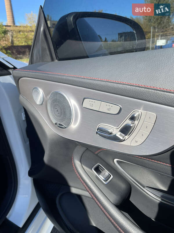 Кабриолет Mercedes-Benz C-Class 2018 в Одессе фото 43 Кабриолет Mercedes-Benz C-Class 2018 в Одессе