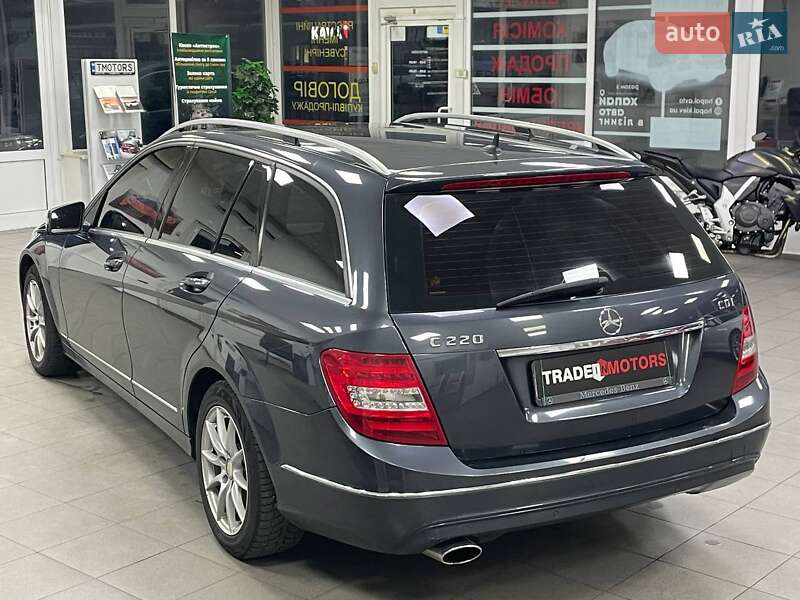 Універсал Mercedes-Benz C-Class 2013 в Києві