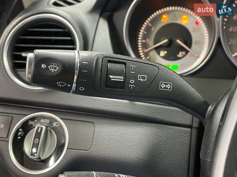 Універсал Mercedes-Benz C-Class 2013 в Києві