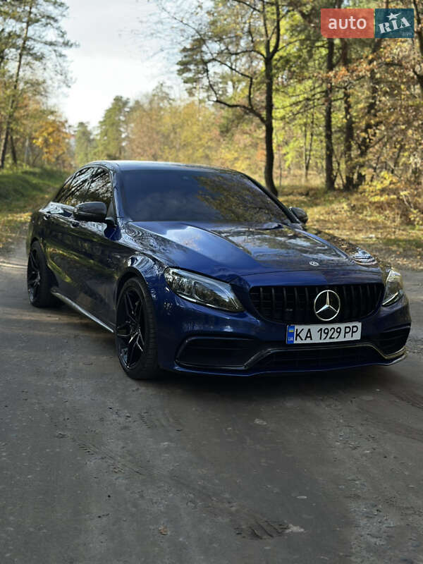 Седан Mercedes-Benz C-Class 2019 в Киеве