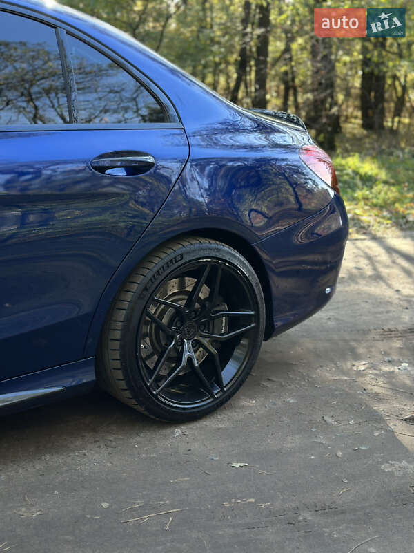 Седан Mercedes-Benz C-Class 2019 в Киеве