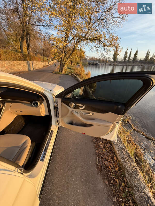 Седан Mercedes-Benz C-Class 2016 в Кропивницькому