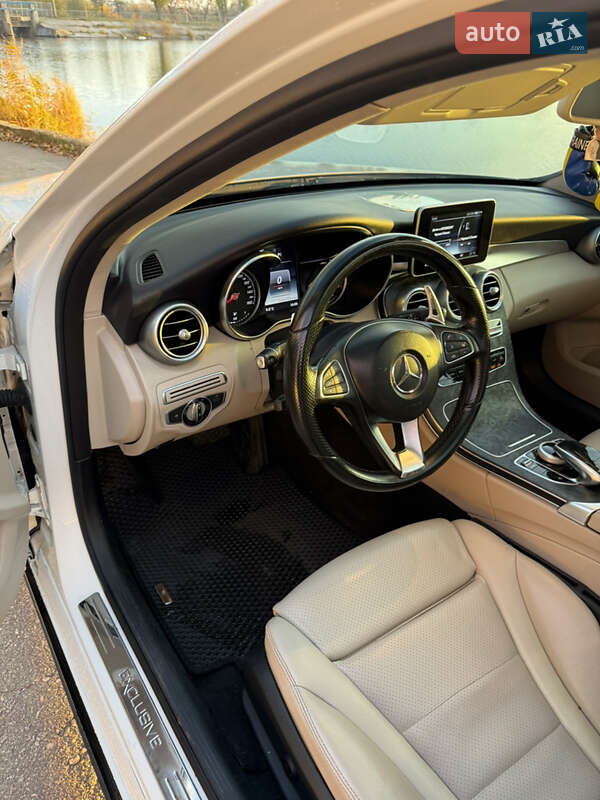 Седан Mercedes-Benz C-Class 2016 в Кропивницькому