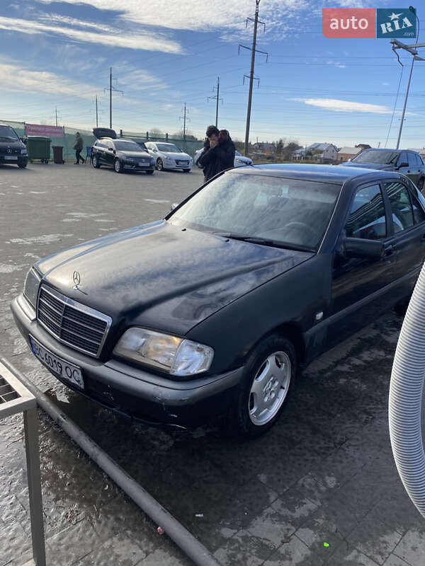 Mercedes-Benz C-Class 1999 Mercedes-Benz C-Class 1999