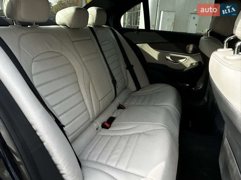 Седан Mercedes-Benz C-Class 2015 в Миколаєві