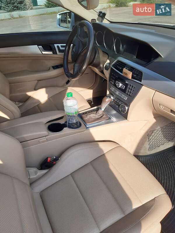 Купе Mercedes-Benz C-Class 2012 в Дніпрі