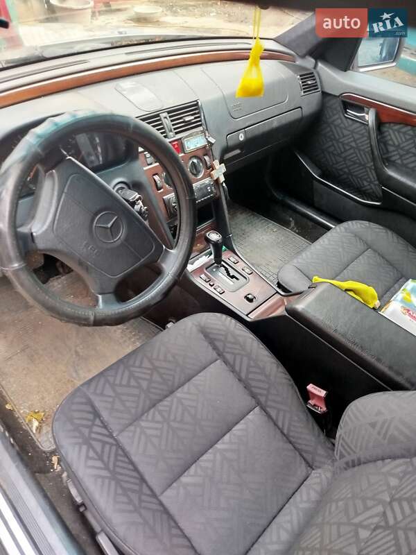 Седан Mercedes-Benz C-Class 1995 в Києві