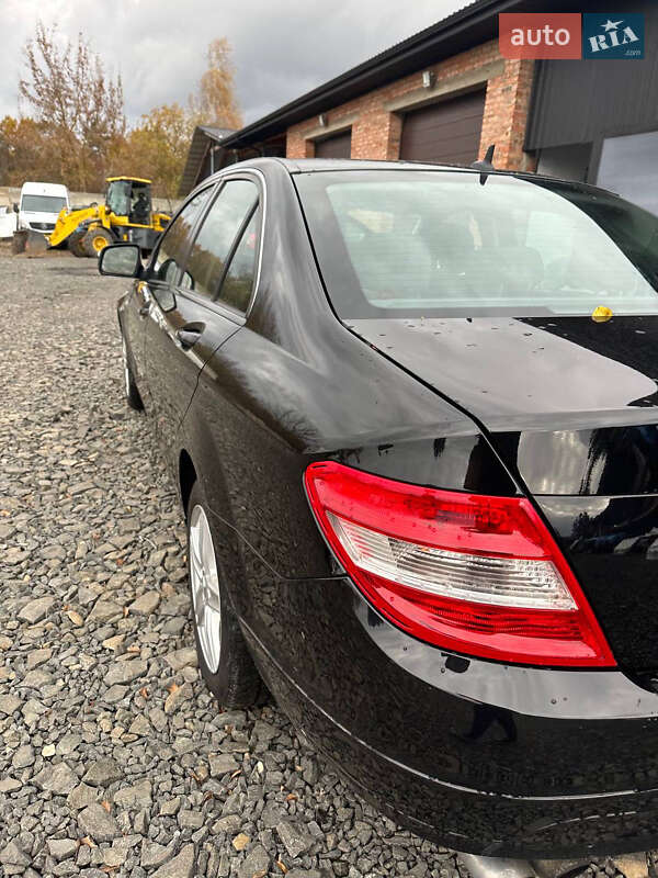 Седан Mercedes-Benz C-Class 2007 в Луцке фото 14 Седан Mercedes-Benz C-Class 2007 в Луцке
