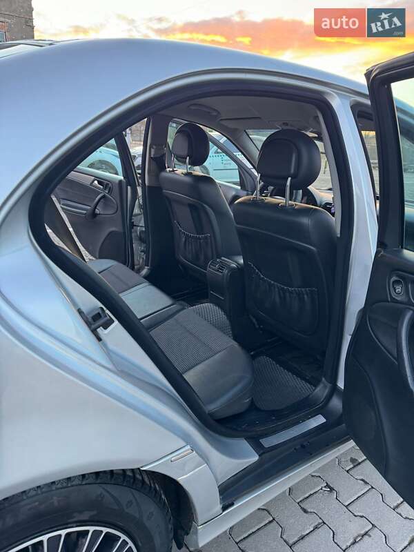 Седан Mercedes-Benz C-Class 2004 в Черновцах фото 12 Седан Mercedes-Benz C-Class 2004 в Черновцах