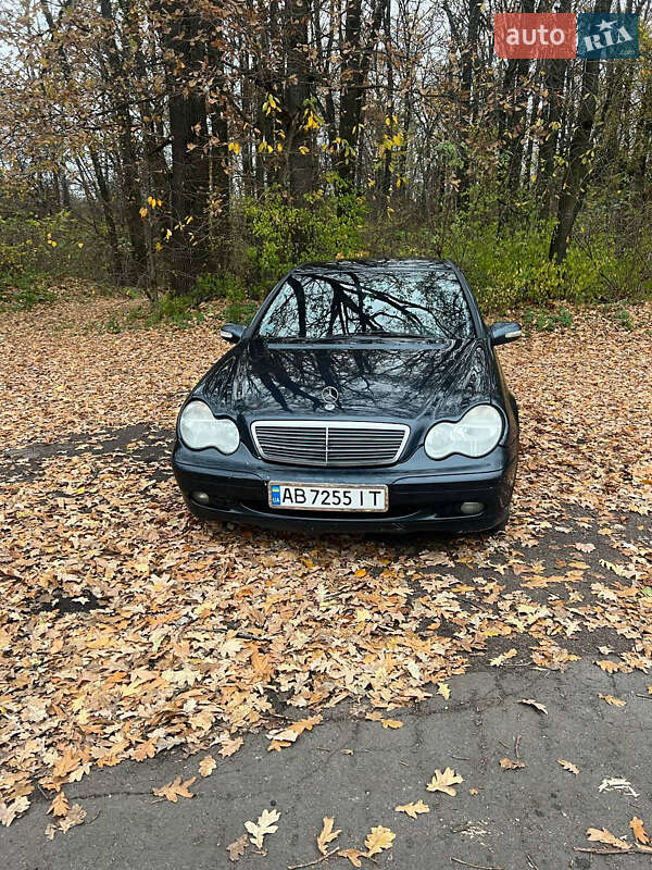 Седан Mercedes-Benz C-Class 2002 в Житомире