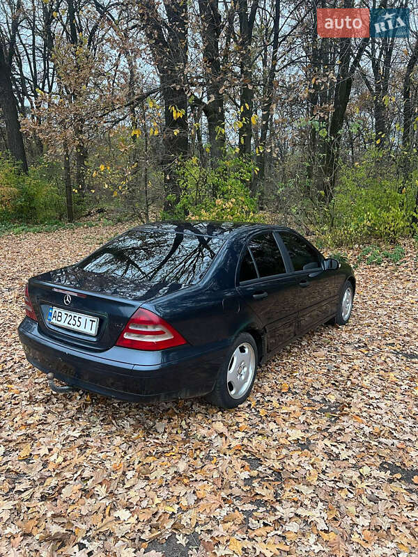 Седан Mercedes-Benz C-Class 2002 в Житомире