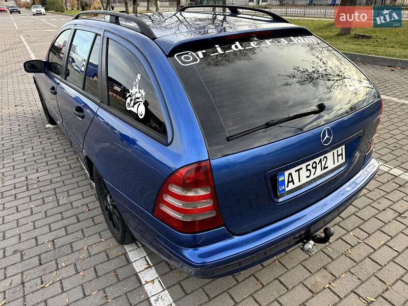 Универсал Mercedes-Benz C-Class 2003 в Коломые