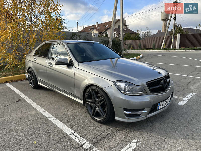 Седан Mercedes-Benz C-Class 2012 в Киеве фото 2 Седан Mercedes-Benz C-Class 2012 в Киеве