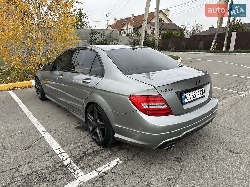 Седан Mercedes-Benz C-Class 2012 в Киеве фото 5 Седан Mercedes-Benz C-Class 2012 в Киеве