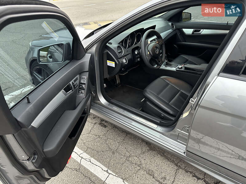 Седан Mercedes-Benz C-Class 2012 в Киеве фото 15 Седан Mercedes-Benz C-Class 2012 в Киеве