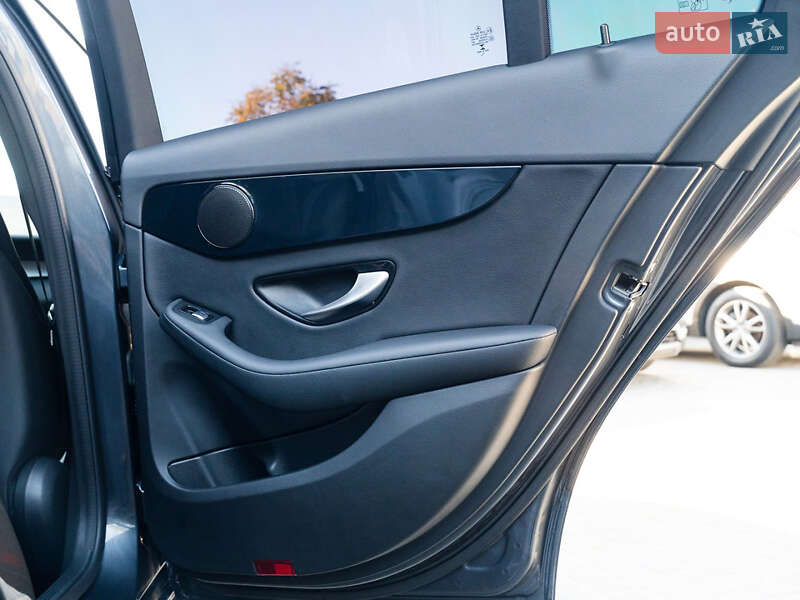Седан Mercedes-Benz C-Class 2016 в Одессе фото 47 Седан Mercedes-Benz C-Class 2016 в Одессе