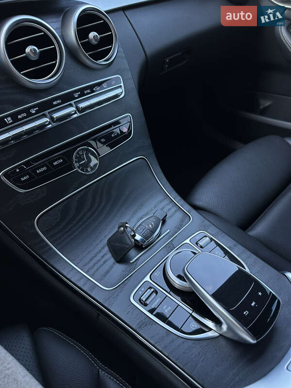 Седан Mercedes-Benz C-Class 2017 в Вишневом