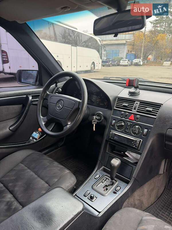 Седан Mercedes-Benz C-Class 1999 в Киеве фото 9 Седан Mercedes-Benz C-Class 1999 в Киеве