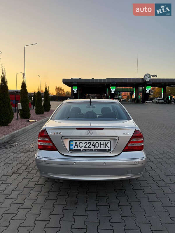 Седан Mercedes-Benz C-Class 2005 в Луцке фото 3 Седан Mercedes-Benz C-Class 2005 в Луцке