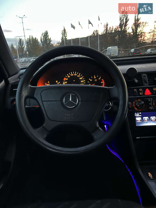 Універсал Mercedes-Benz C-Class 2000 в Дніпрі фото 16 Універсал Mercedes-Benz C-Class 2000 в Дніпрі