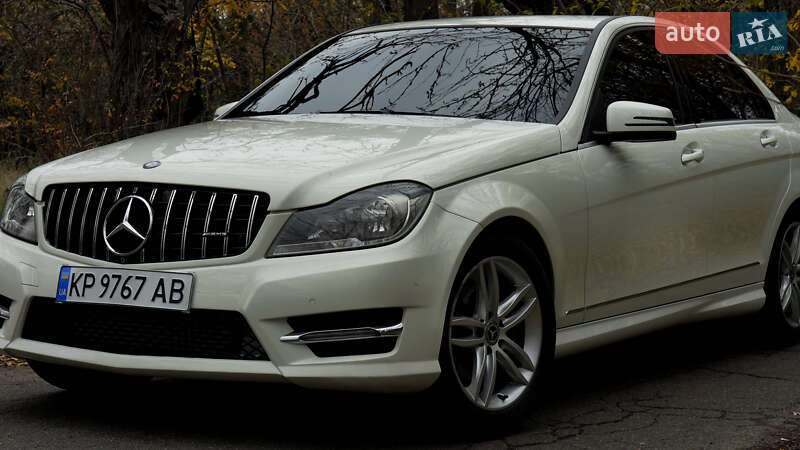 Седан Mercedes-Benz C-Class 2011 в Запорожье