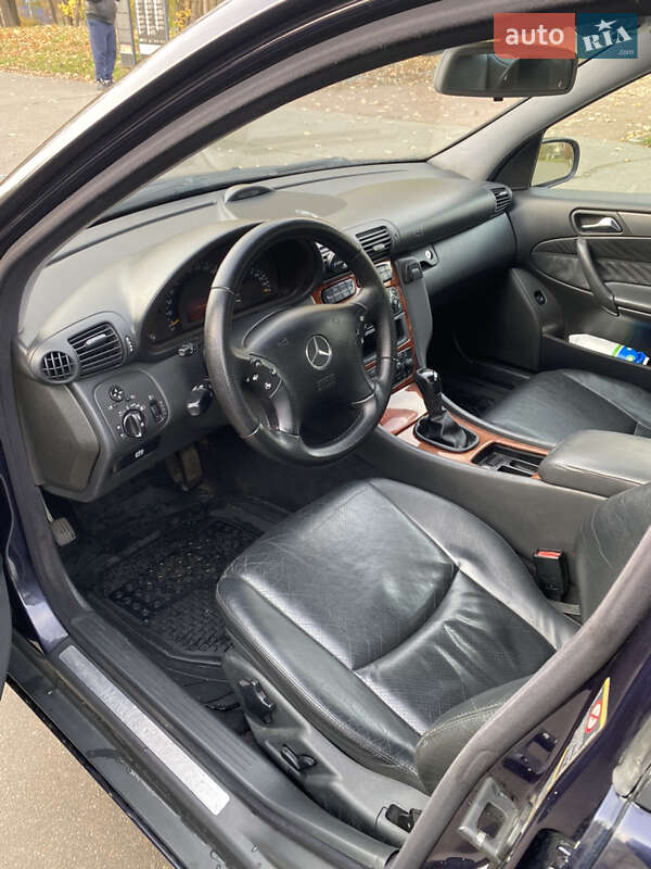 Універсал Mercedes-Benz C-Class 2003 в Києві