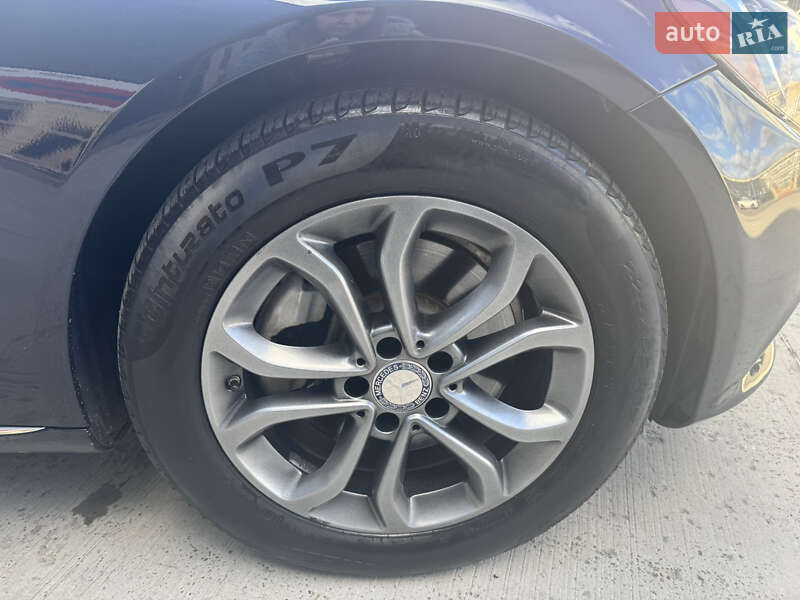 Седан Mercedes-Benz C-Class 2015 в Киеве