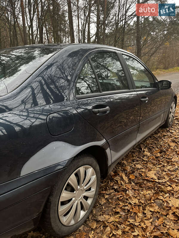 Седан Mercedes-Benz C-Class 2001 в Костопілі фото 4 Седан Mercedes-Benz C-Class 2001 в Костопілі