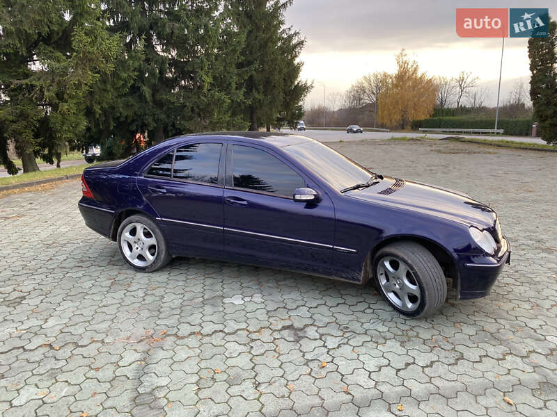 Седан Mercedes-Benz C-Class 2001 в Дубно фото 3 Седан Mercedes-Benz C-Class 2001 в Дубно