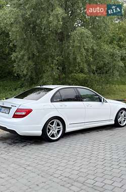 Седан Mercedes-Benz C-Class 2012 в Львові