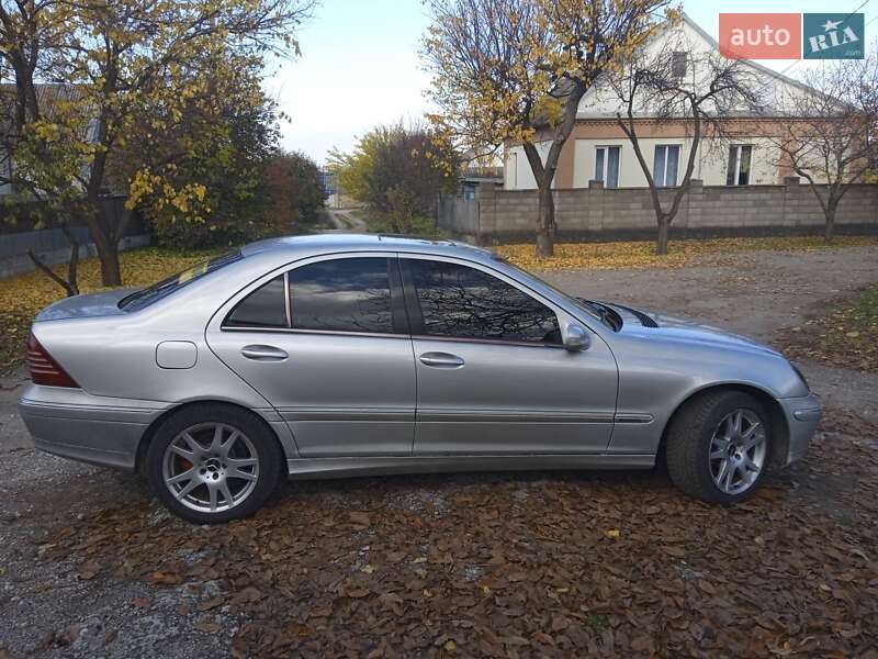 Седан Mercedes-Benz C-Class 2001 в Каменском