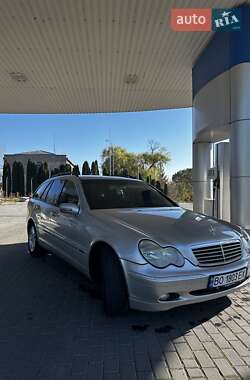 Универсал Mercedes-Benz C-Class 2002 в Залещиках
