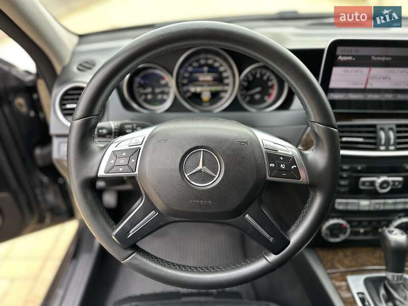 Седан Mercedes-Benz C-Class 2013 в Одесі фото 37 Седан Mercedes-Benz C-Class 2013 в Одесі