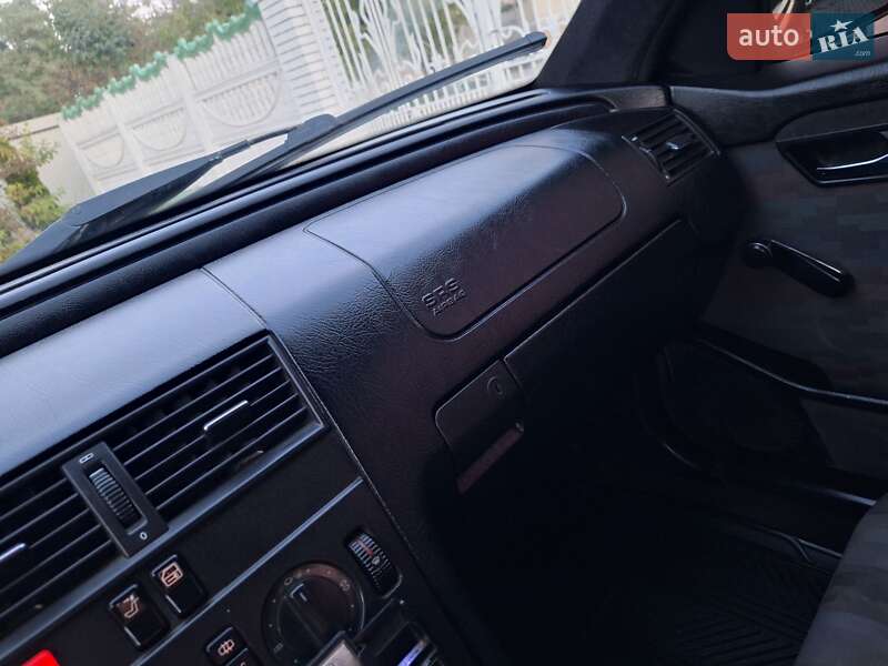 Седан Mercedes-Benz C-Class 1994 в Чернівцях фото 31 Седан Mercedes-Benz C-Class 1994 в Чернівцях
