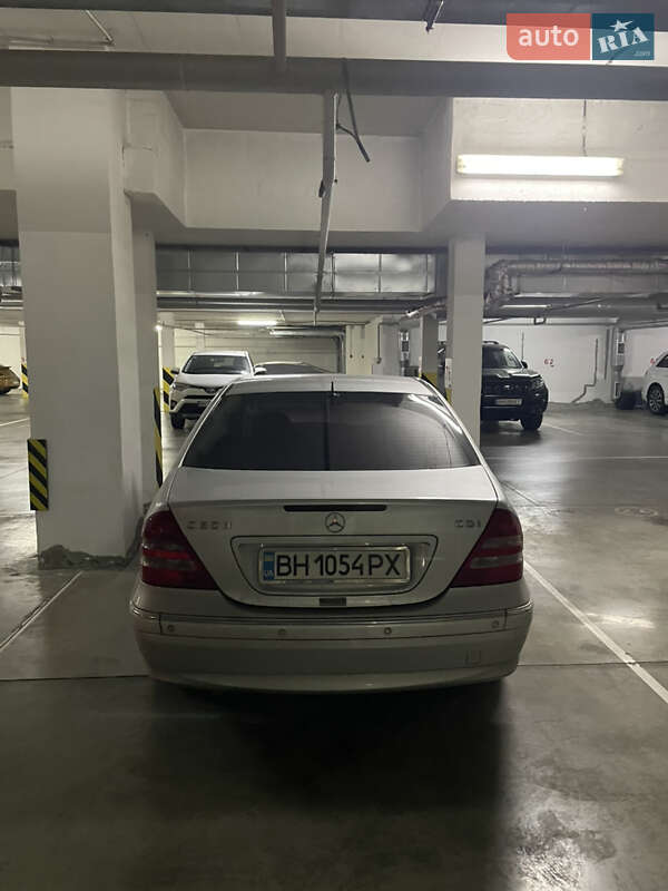 Седан Mercedes-Benz C-Class 2002 в Одессе