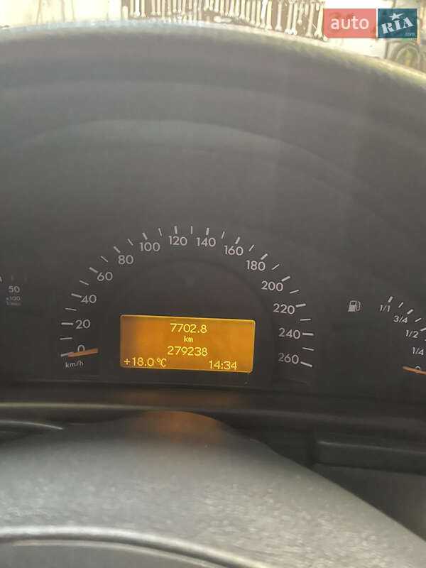 Седан Mercedes-Benz C-Class 2002 в Одессе