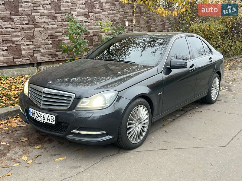 Mercedes-Benz C-Class 2012