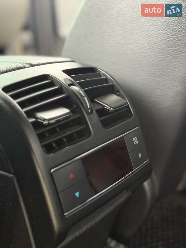 Седан Mercedes-Benz C-Class 2007 в Ровно