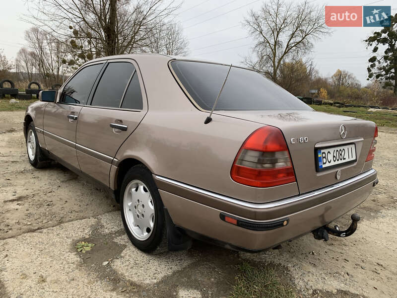 Седан Mercedes-Benz C-Class 1993 в Каменке-Бугской