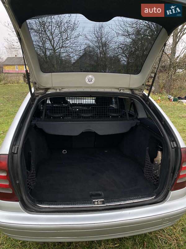 Універсал Mercedes-Benz C-Class 2001 в Рівному фото 7 Універсал Mercedes-Benz C-Class 2001 в Рівному