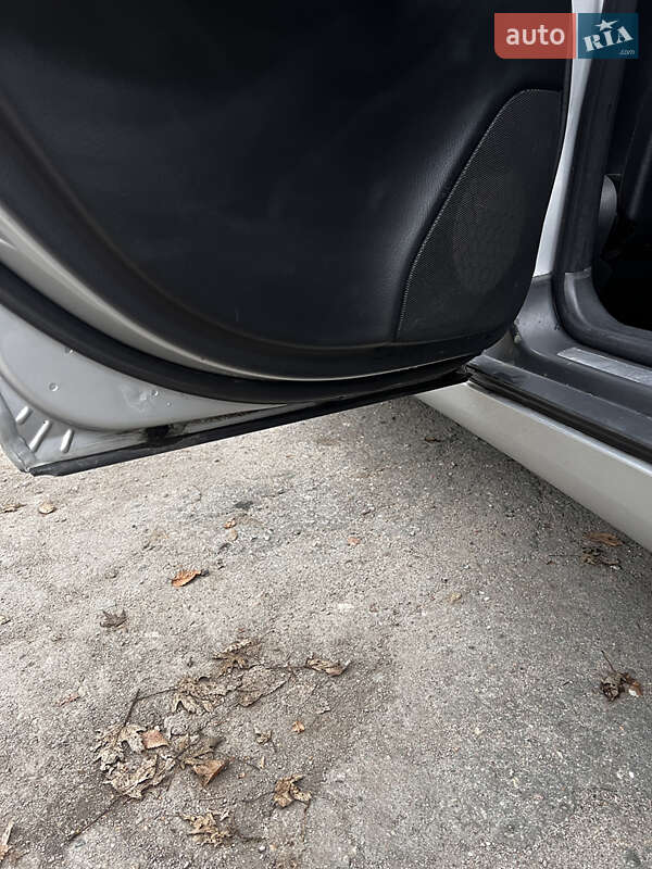 Універсал Mercedes-Benz C-Class 2002 в Дніпрі фото 9 Універсал Mercedes-Benz C-Class 2002 в Дніпрі